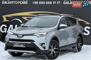 Внедорожник / Кроссовер Toyota RAV4 2017 в Виннице