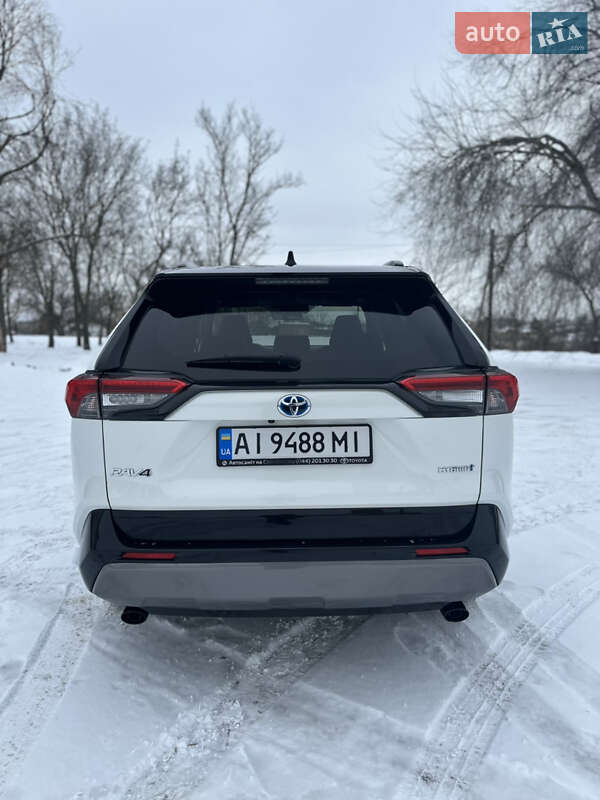 Внедорожник / Кроссовер Toyota RAV4 2020 в Белой Церкви