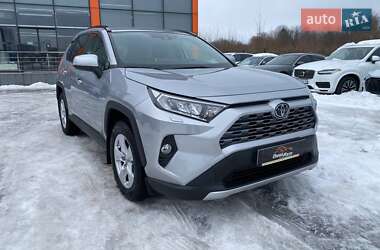Внедорожник / Кроссовер Toyota RAV4 2020 в Львове