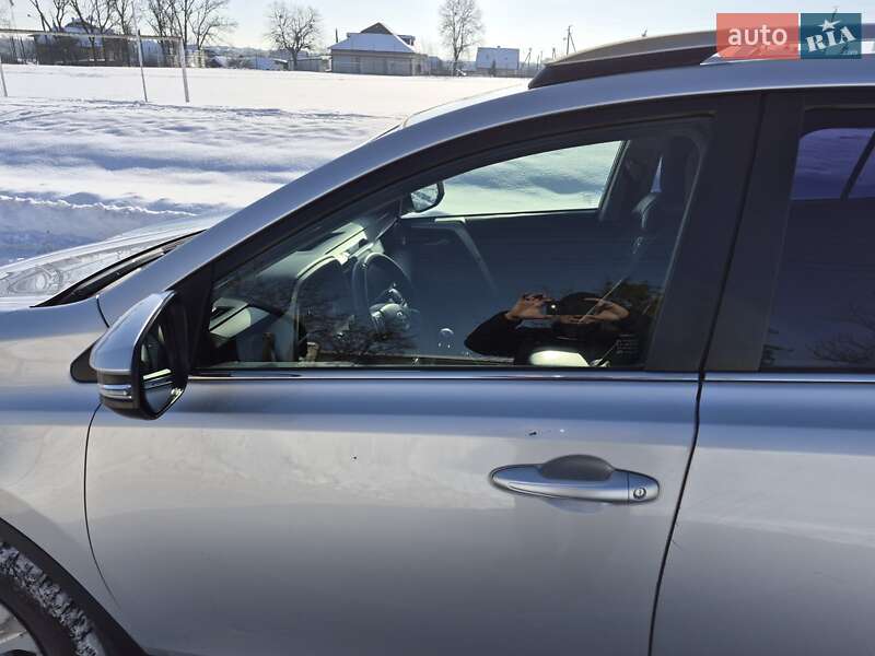 Внедорожник / Кроссовер Toyota RAV4 2013 в Ивано-Франковске