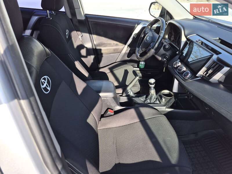 Внедорожник / Кроссовер Toyota RAV4 2013 в Ивано-Франковске