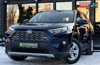 Внедорожник / Кроссовер Toyota RAV4 2019 в Киеве