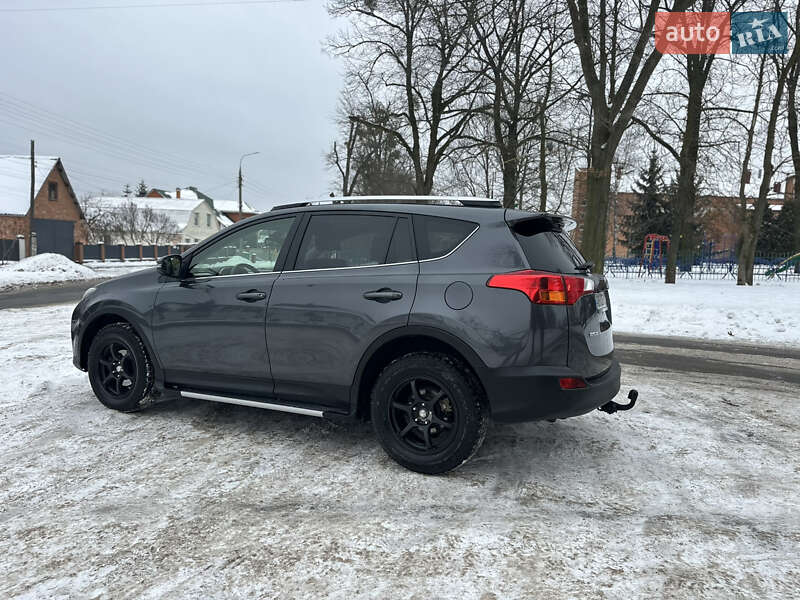 Внедорожник / Кроссовер Toyota RAV4 2014 в Виннице
