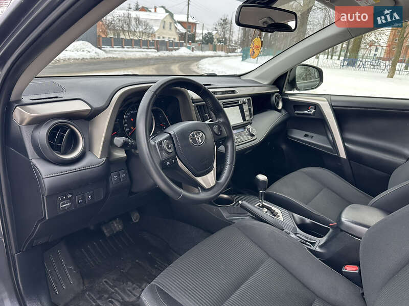 Внедорожник / Кроссовер Toyota RAV4 2014 в Виннице