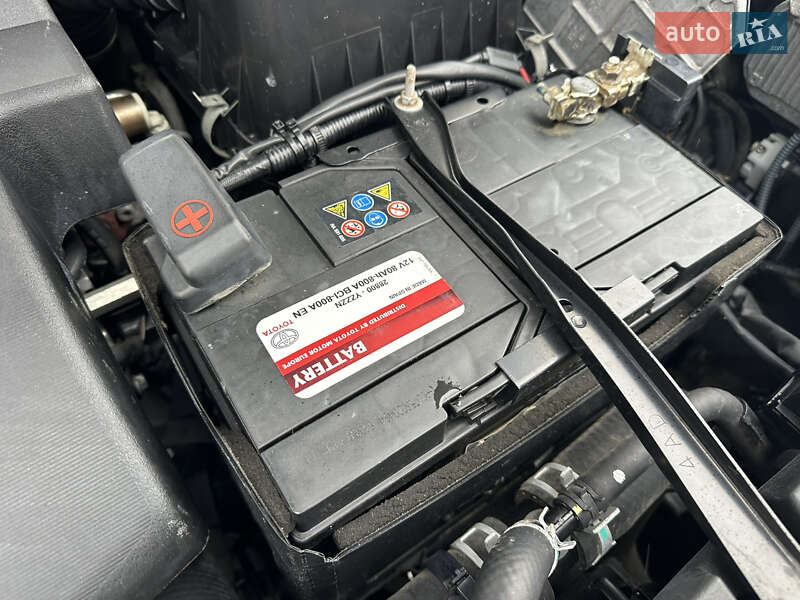 Внедорожник / Кроссовер Toyota RAV4 2014 в Виннице