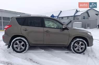 Внедорожник / Кроссовер Toyota RAV4 2012 в Ровно