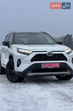 Позашляховик / Кросовер Toyota RAV4 2022 в Стрию