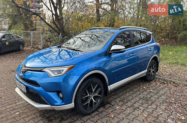 Позашляховик / Кросовер Toyota RAV4 2016 в Харкові