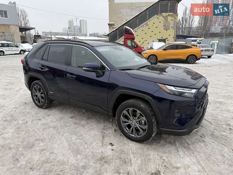 Внедорожник / Кроссовер Toyota RAV4 2023 в Киеве фото 40 Внедорожник / Кроссовер Toyota RAV4 2023 в Киеве
