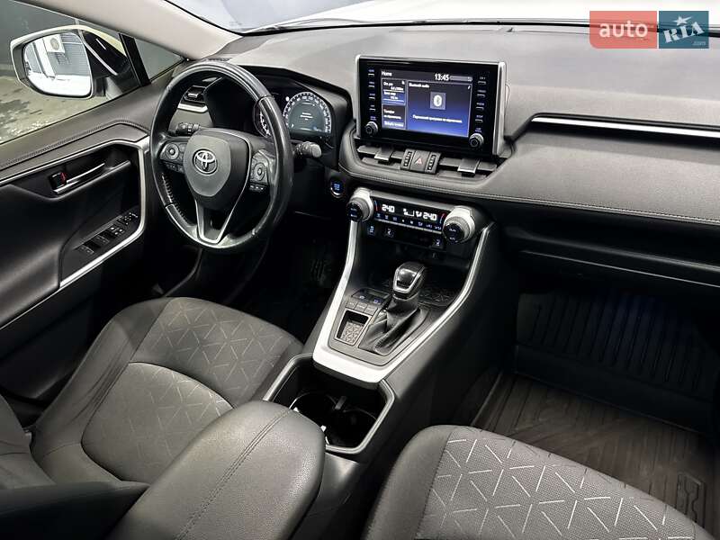 Внедорожник / Кроссовер Toyota RAV4 2022 в Киеве