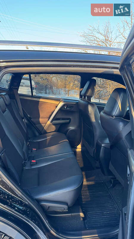 Внедорожник / Кроссовер Toyota RAV4 2017 в Новой Водолаге фото 18 Внедорожник / Кроссовер Toyota RAV4 2017 в Новой Водолаге
