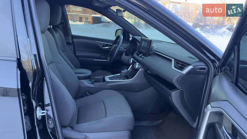 Внедорожник / Кроссовер Toyota RAV4 2022 в Киеве