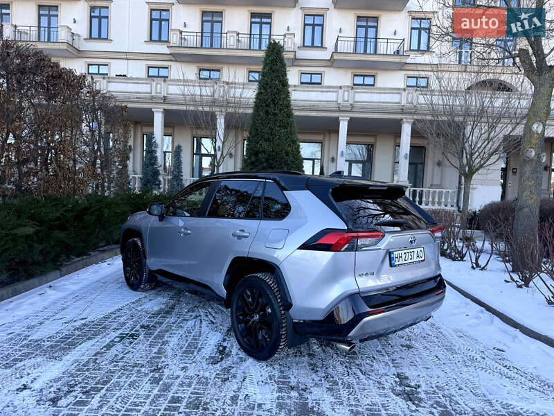 Внедорожник / Кроссовер Toyota RAV4 2023 в Одессе фото 12 Внедорожник / Кроссовер Toyota RAV4 2023 в Одессе