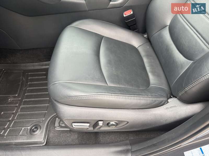 Внедорожник / Кроссовер Toyota RAV4 2022 в Киеве