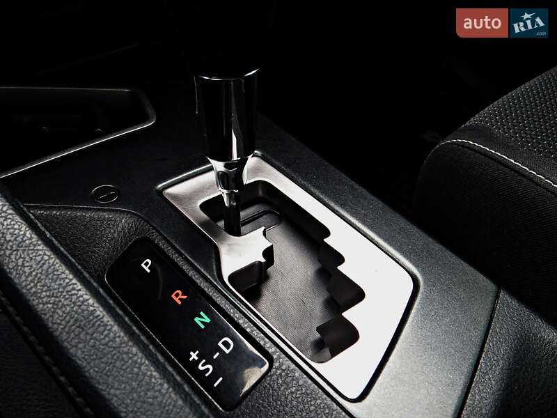 Внедорожник / Кроссовер Toyota RAV4 2017 в Черкассах фото 14 Внедорожник / Кроссовер Toyota RAV4 2017 в Черкассах