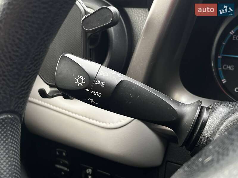 Внедорожник / Кроссовер Toyota RAV4 2018 в Киеве