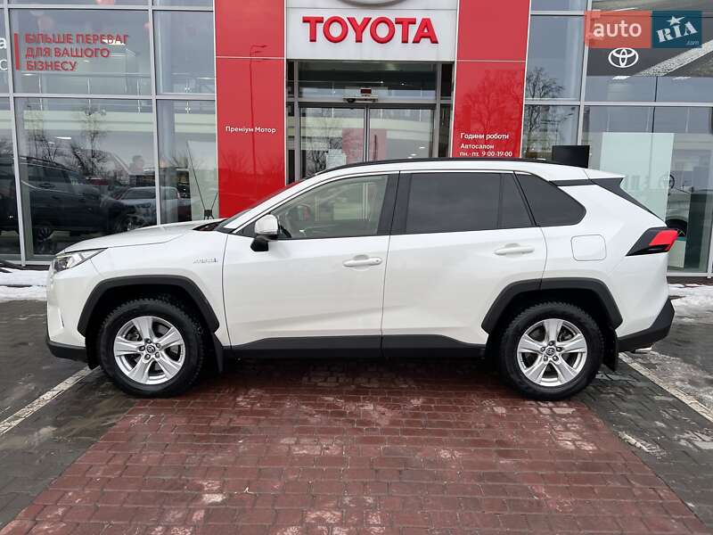 Внедорожник / Кроссовер Toyota RAV4 2021 в Виннице