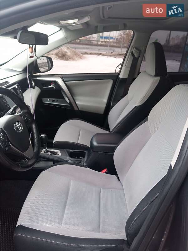 Внедорожник / Кроссовер Toyota RAV4 2018 в Киеве фото 4 Внедорожник / Кроссовер Toyota RAV4 2018 в Киеве