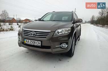 Позашляховик / Кросовер Toyota RAV4 2010 в Охтирці