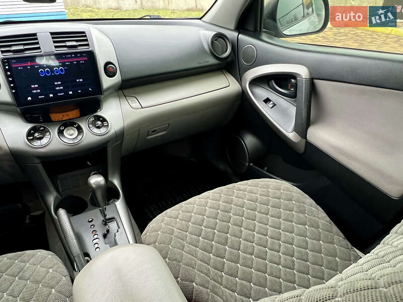 Позашляховик / Кросовер Toyota RAV4 2006 в Білгороді-Дністровському фото 16 Позашляховик / Кросовер Toyota RAV4 2006 в Білгороді-Дністровському