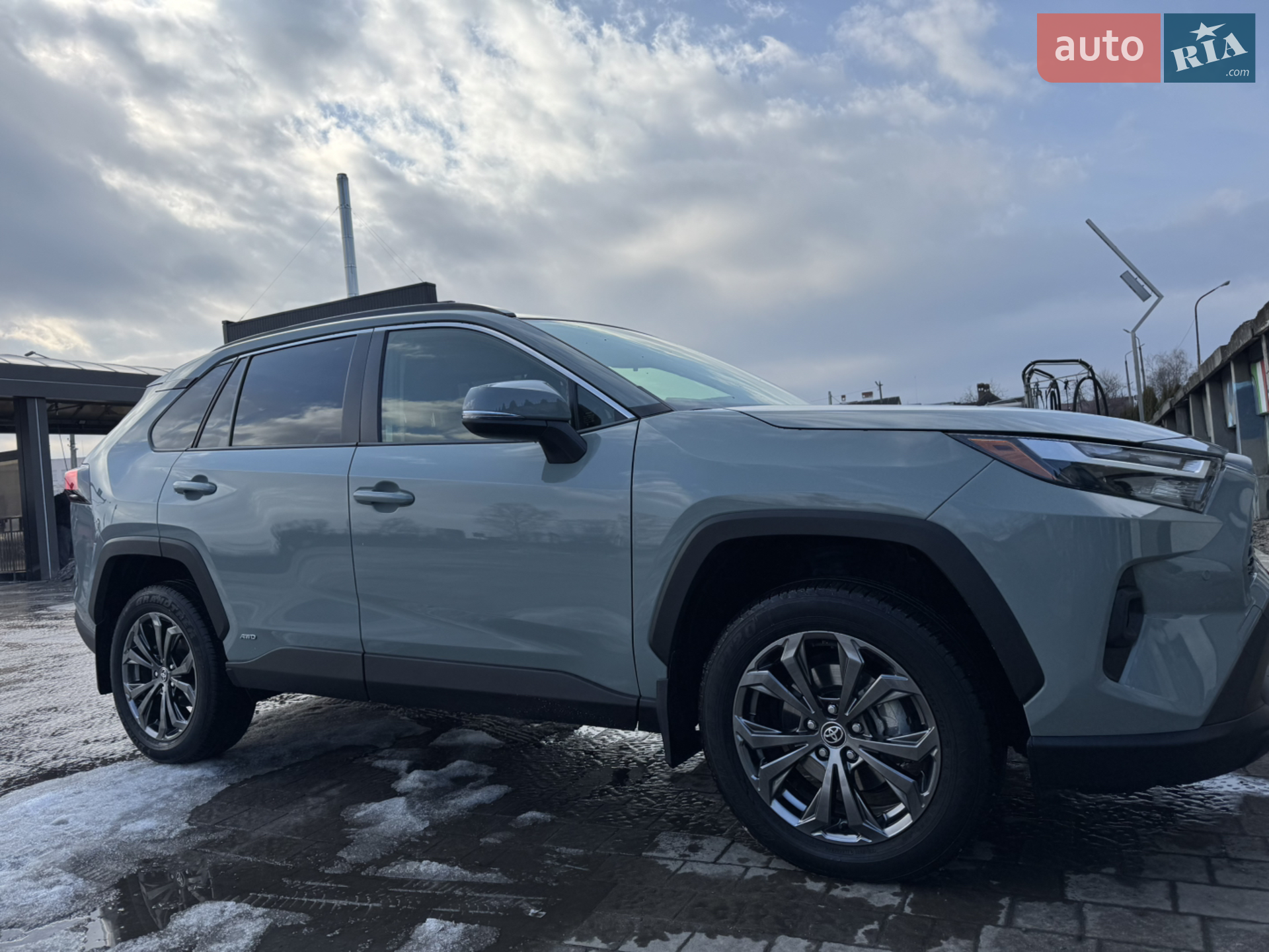 2023 Toyota RAV 4 - мініатюра 24