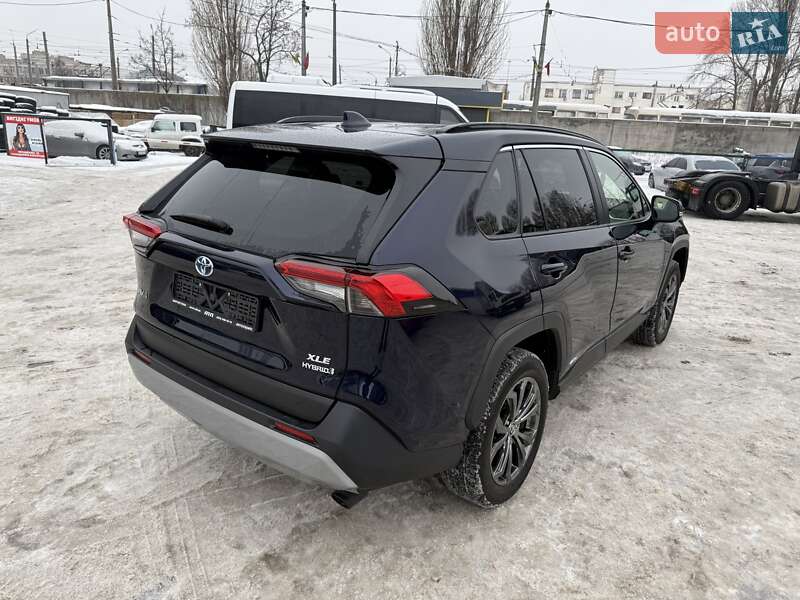Внедорожник / Кроссовер Toyota RAV4 2023 в Киеве