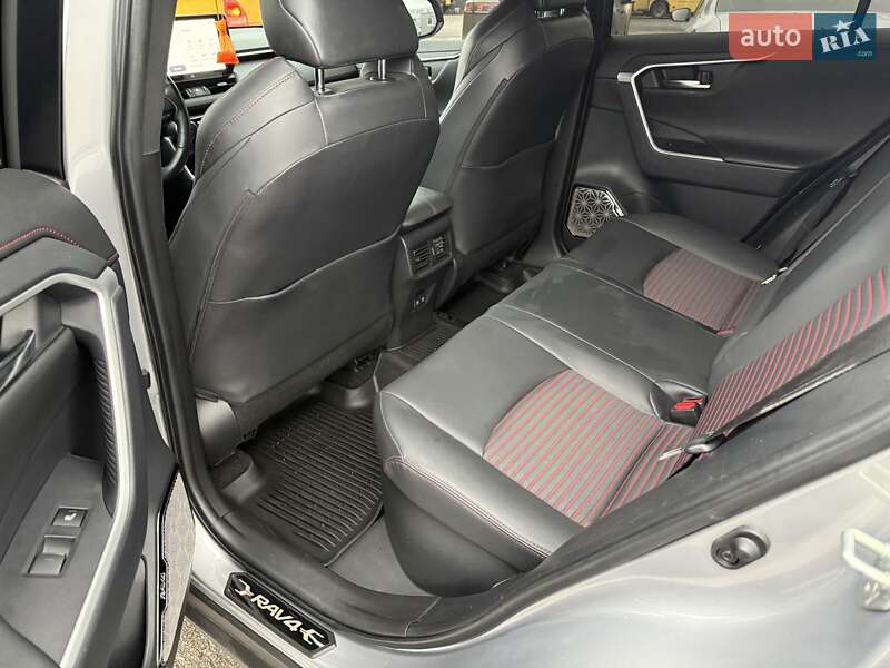 Внедорожник / Кроссовер Toyota RAV4 2024 в Киеве фото 35 Внедорожник / Кроссовер Toyota RAV4 2024 в Киеве