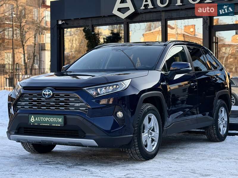 Внедорожник / Кроссовер Toyota RAV4 2019 в Киеве фото 3 Внедорожник / Кроссовер Toyota RAV4 2019 в Киеве
