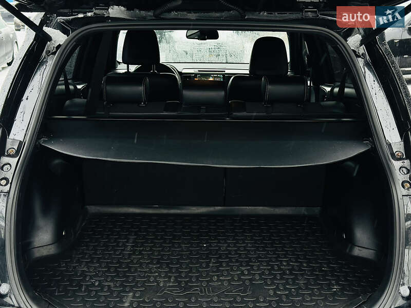 Внедорожник / Кроссовер Toyota RAV4 2017 в Харькове фото 12 Внедорожник / Кроссовер Toyota RAV4 2017 в Харькове