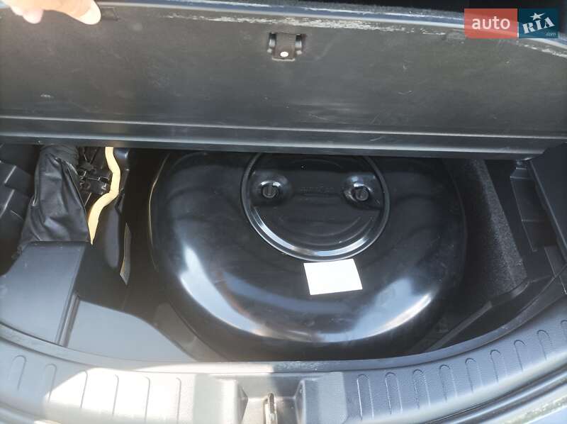 Внедорожник / Кроссовер Toyota RAV4 2018 в Киеве фото 25 Внедорожник / Кроссовер Toyota RAV4 2018 в Киеве