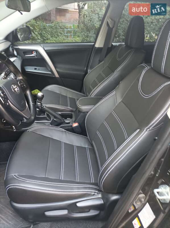 Внедорожник / Кроссовер Toyota RAV4 2018 в Киеве фото 31 Внедорожник / Кроссовер Toyota RAV4 2018 в Киеве