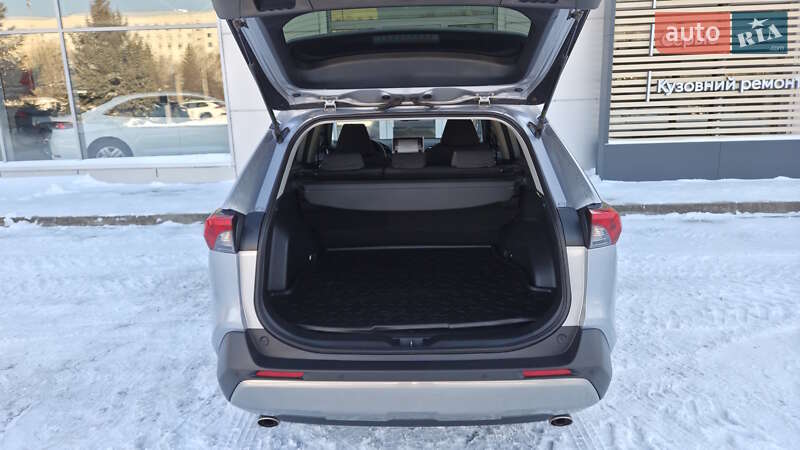 Внедорожник / Кроссовер Toyota RAV4 2022 в Кропивницком