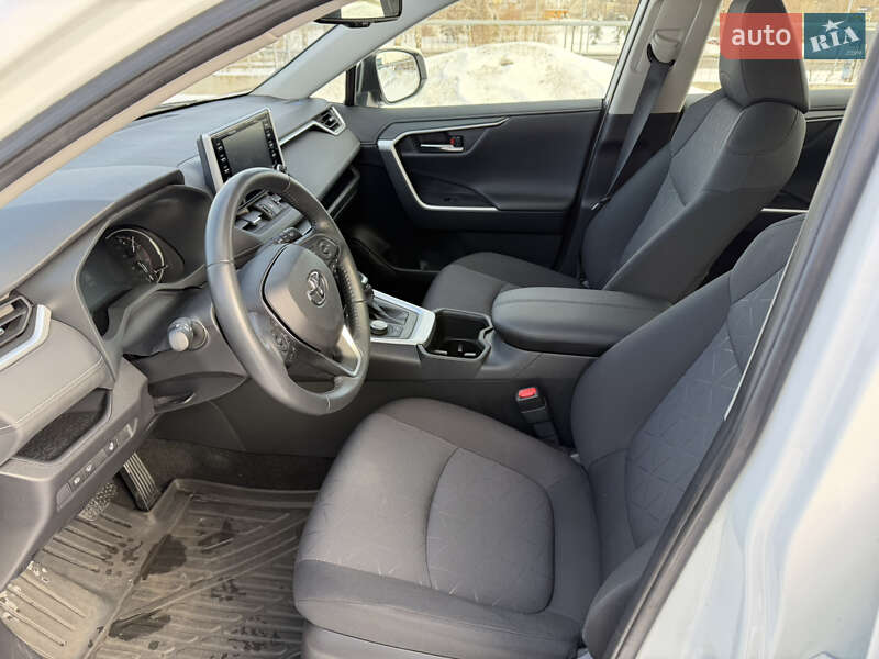 Внедорожник / Кроссовер Toyota RAV4 2022 в Киеве фото 6 Внедорожник / Кроссовер Toyota RAV4 2022 в Киеве