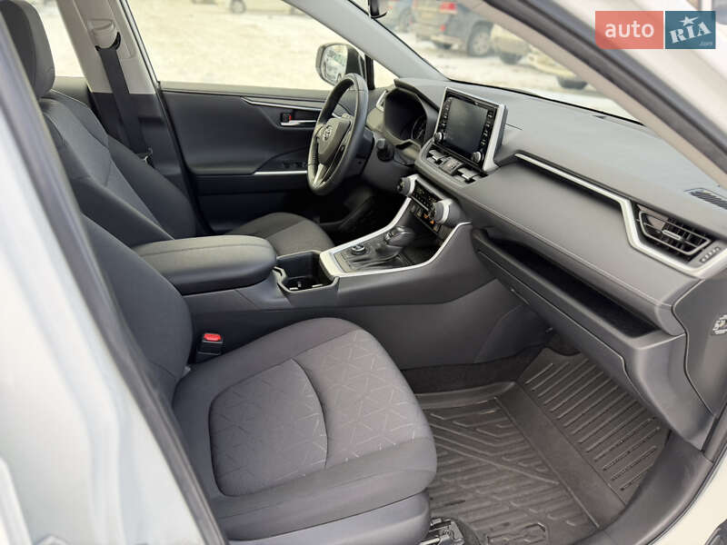 Внедорожник / Кроссовер Toyota RAV4 2022 в Киеве фото 10 Внедорожник / Кроссовер Toyota RAV4 2022 в Киеве