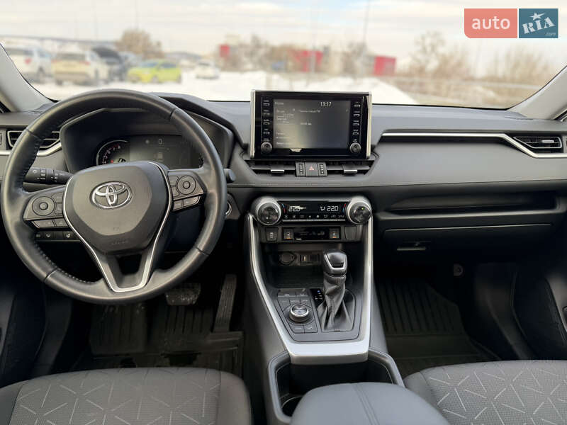 Внедорожник / Кроссовер Toyota RAV4 2022 в Киеве фото 9 Внедорожник / Кроссовер Toyota RAV4 2022 в Киеве