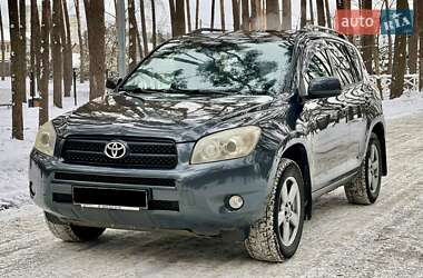 Внедорожник / Кроссовер Toyota RAV4 2008 в Киеве