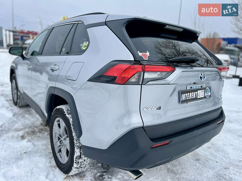 Внедорожник / Кроссовер Toyota RAV4 2024 в Киеве