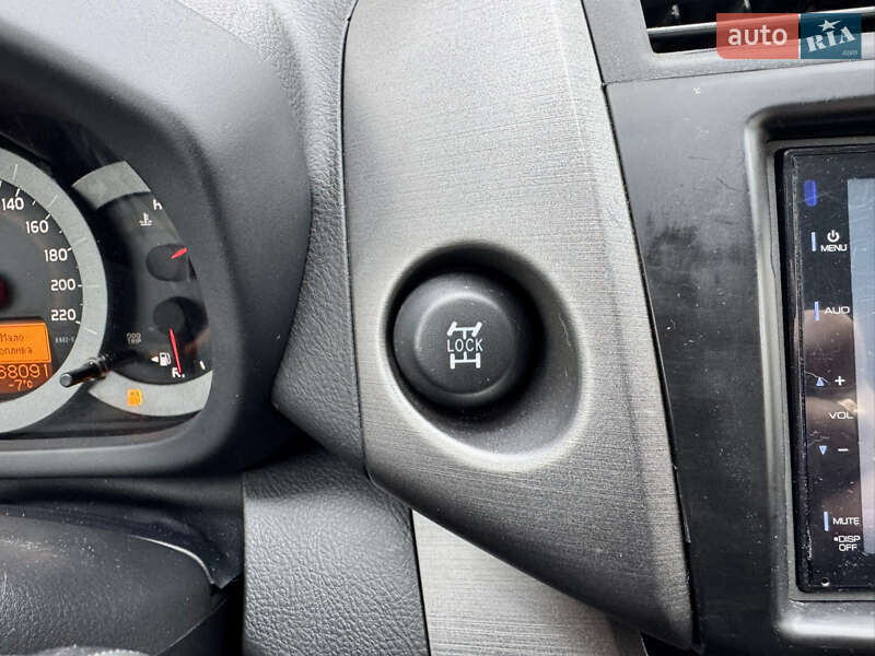 Внедорожник / Кроссовер Toyota RAV4 2010 в Киеве фото 31 Внедорожник / Кроссовер Toyota RAV4 2010 в Киеве