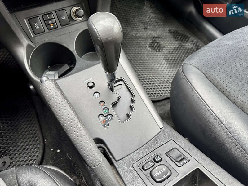 Внедорожник / Кроссовер Toyota RAV4 2010 в Киеве фото 34 Внедорожник / Кроссовер Toyota RAV4 2010 в Киеве