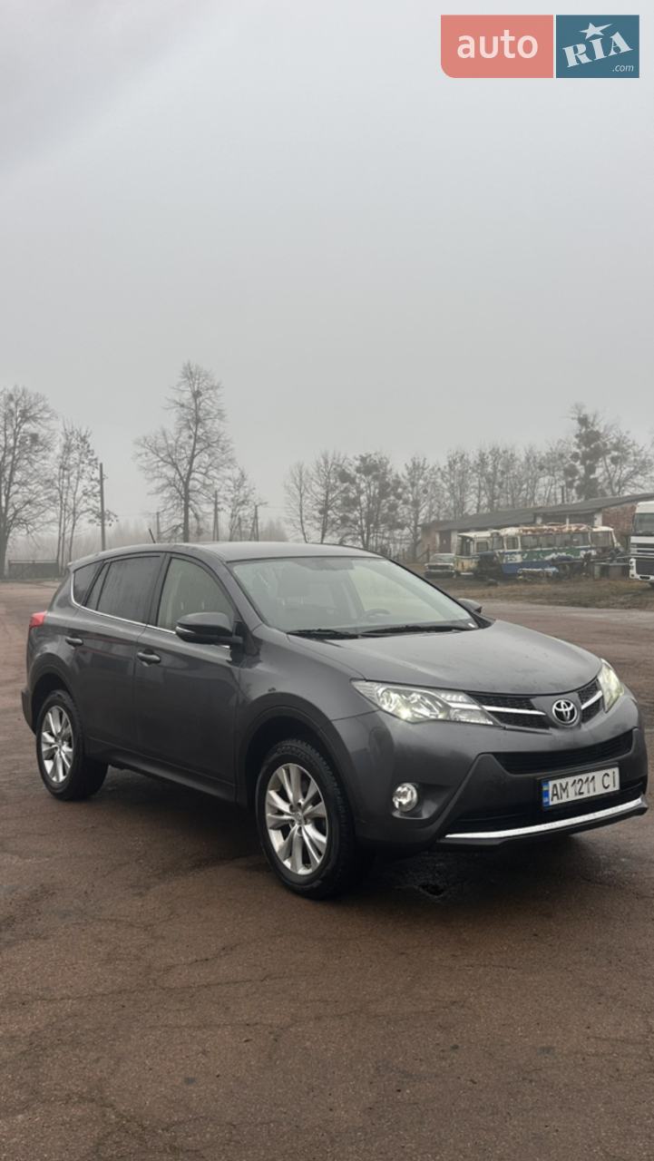 2013 Toyota RAV 4 - мініатюра 12