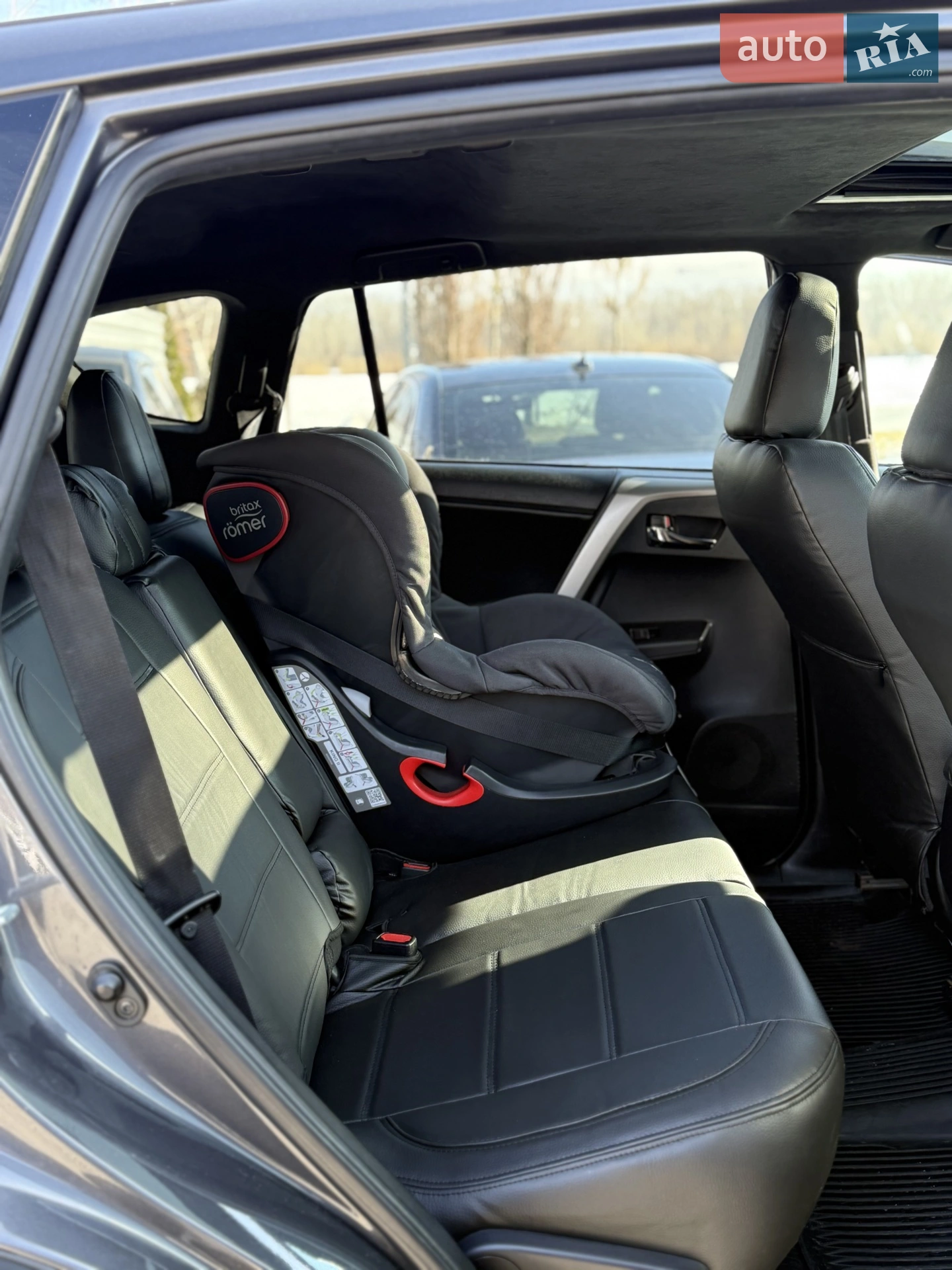 2018 Toyota RAV 4 - мініатюра 7