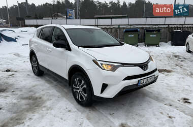 Внедорожник / Кроссовер Toyota RAV4 2018 в Киеве