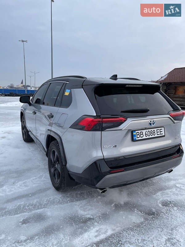 Внедорожник / Кроссовер Toyota RAV4 2019 в Харькове