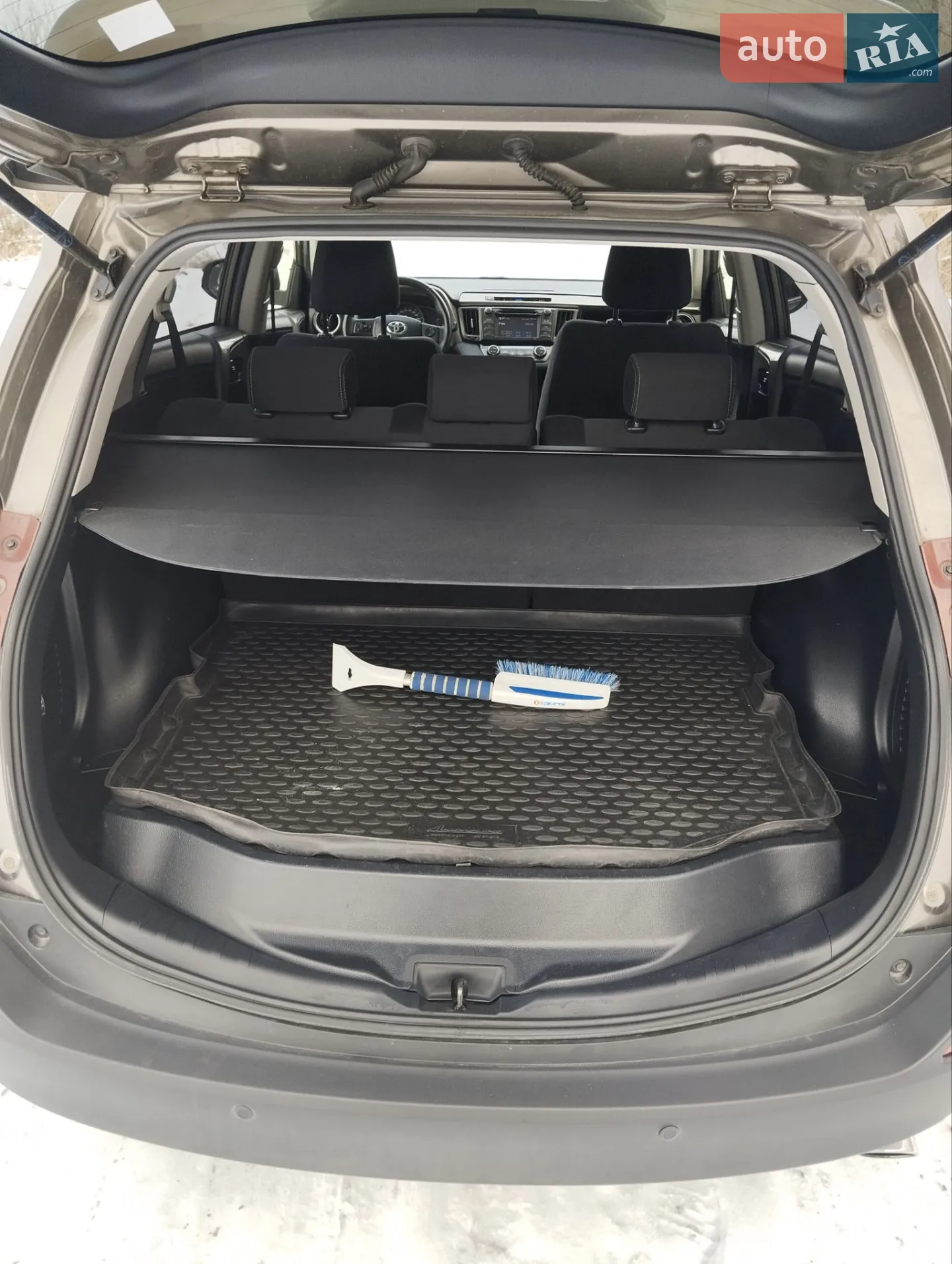 2013 Toyota RAV 4 - мініатюра 10