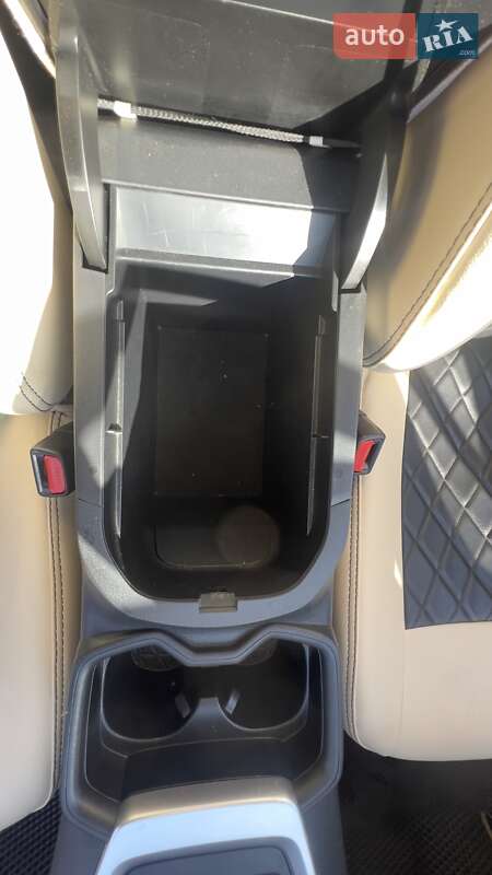 Внедорожник / Кроссовер Toyota RAV4 2019 в Чернигове фото 21 Внедорожник / Кроссовер Toyota RAV4 2019 в Чернигове