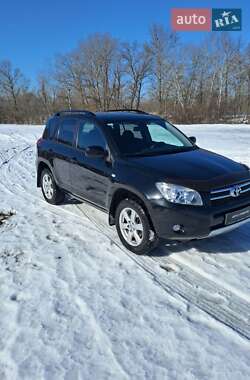 Внедорожник / Кроссовер Toyota RAV4 2008 в Киеве