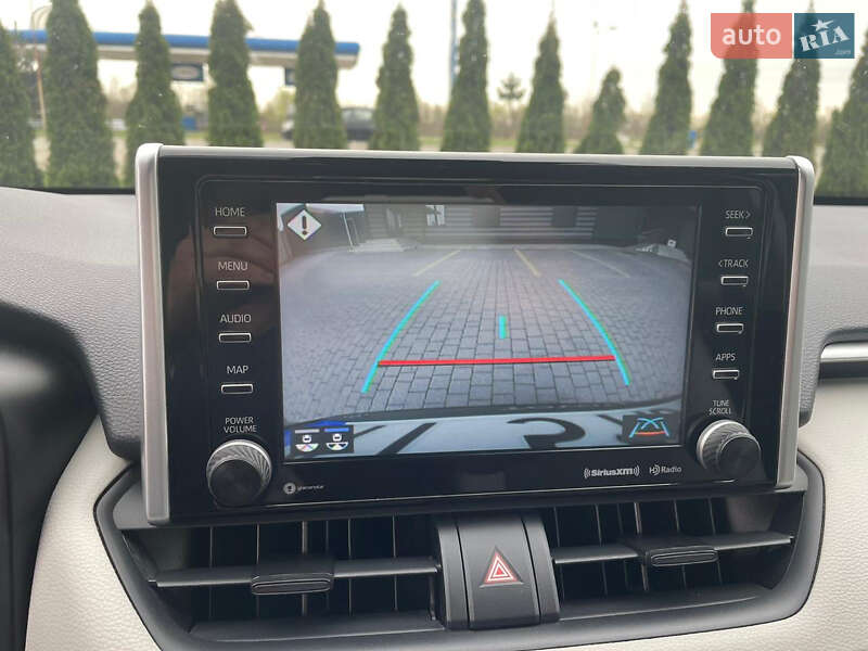 Внедорожник / Кроссовер Toyota RAV4 2019 в Ивано-Франковске