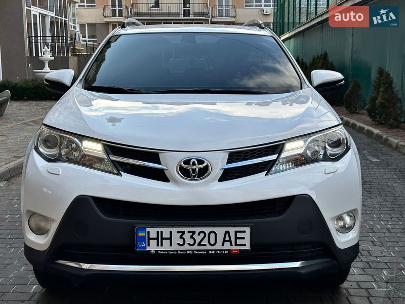 Позашляховик / Кросовер Toyota RAV4 2013 в Одесі