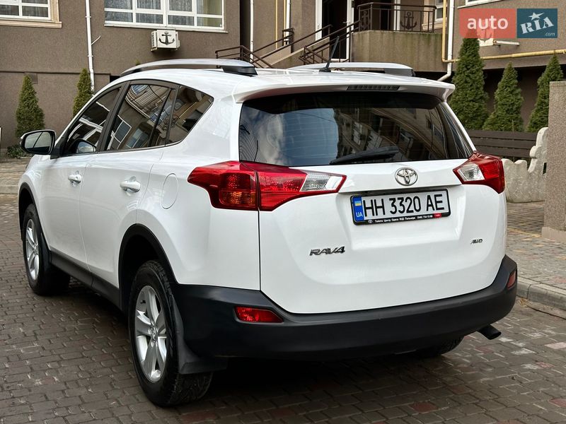 Позашляховик / Кросовер Toyota RAV4 2013 в Одесі