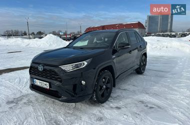 Внедорожник / Кроссовер Toyota RAV4 2020 в Киеве